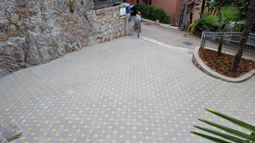 אופטיה Apartments Villa Atta מראה חיצוני תמונה