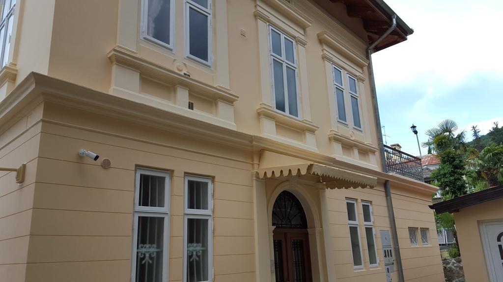 אופטיה Apartments Villa Atta מראה חיצוני תמונה