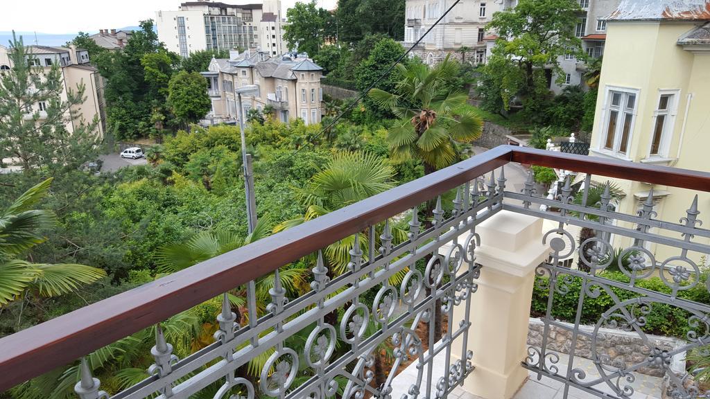 אופטיה Apartments Villa Atta מראה חיצוני תמונה