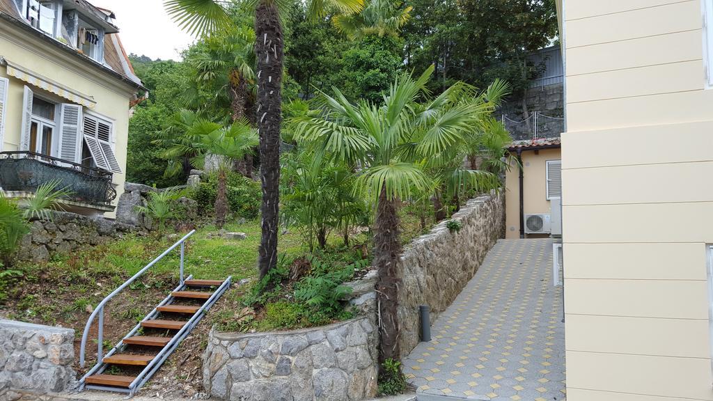 אופטיה Apartments Villa Atta מראה חיצוני תמונה