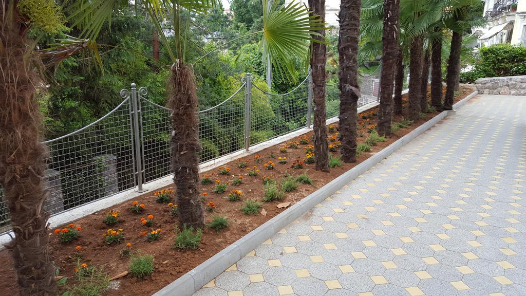 אופטיה Apartments Villa Atta מראה חיצוני תמונה