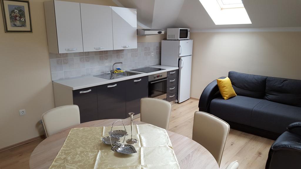 אופטיה Apartments Villa Atta מראה חיצוני תמונה