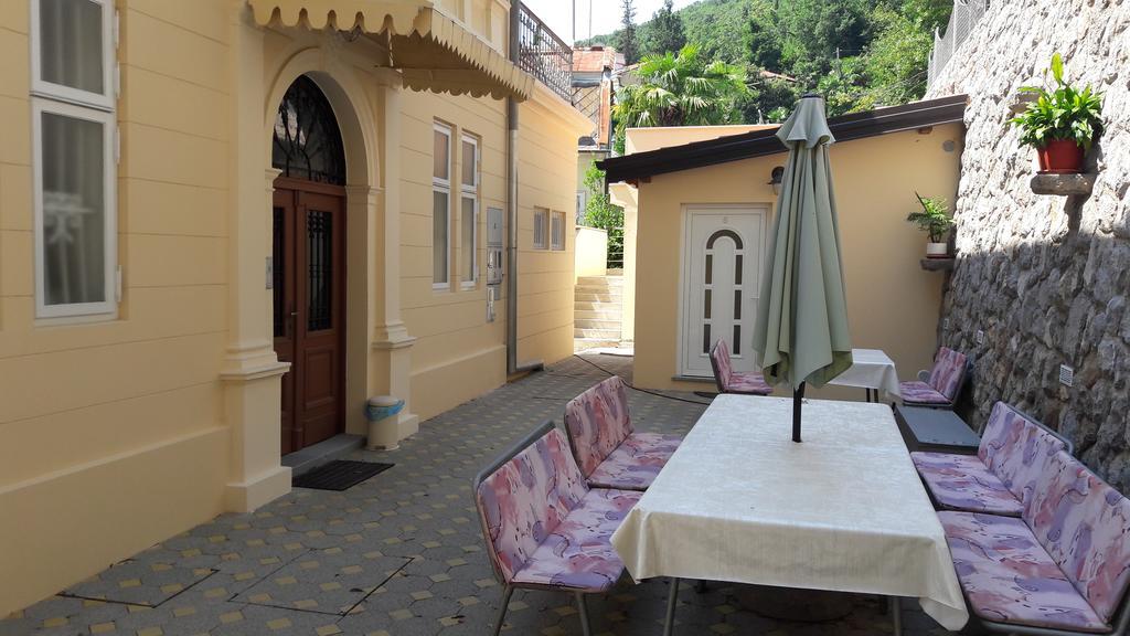 אופטיה Apartments Villa Atta מראה חיצוני תמונה